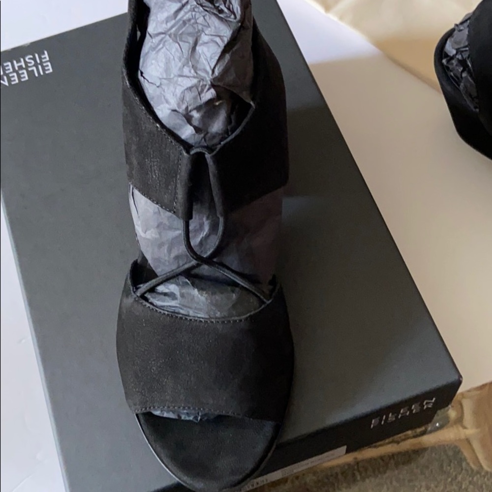 Eileen Fisher shoes - Picture 7 of 12